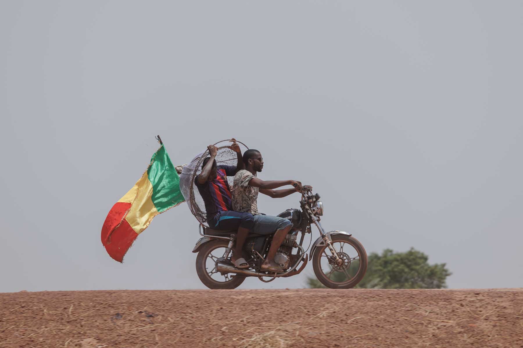 NIS Expels Mali Citizens via Illela Border