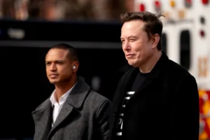 Tesla Surge Adds $35.9 Billion to Elon Musk’s Fortune in One Day