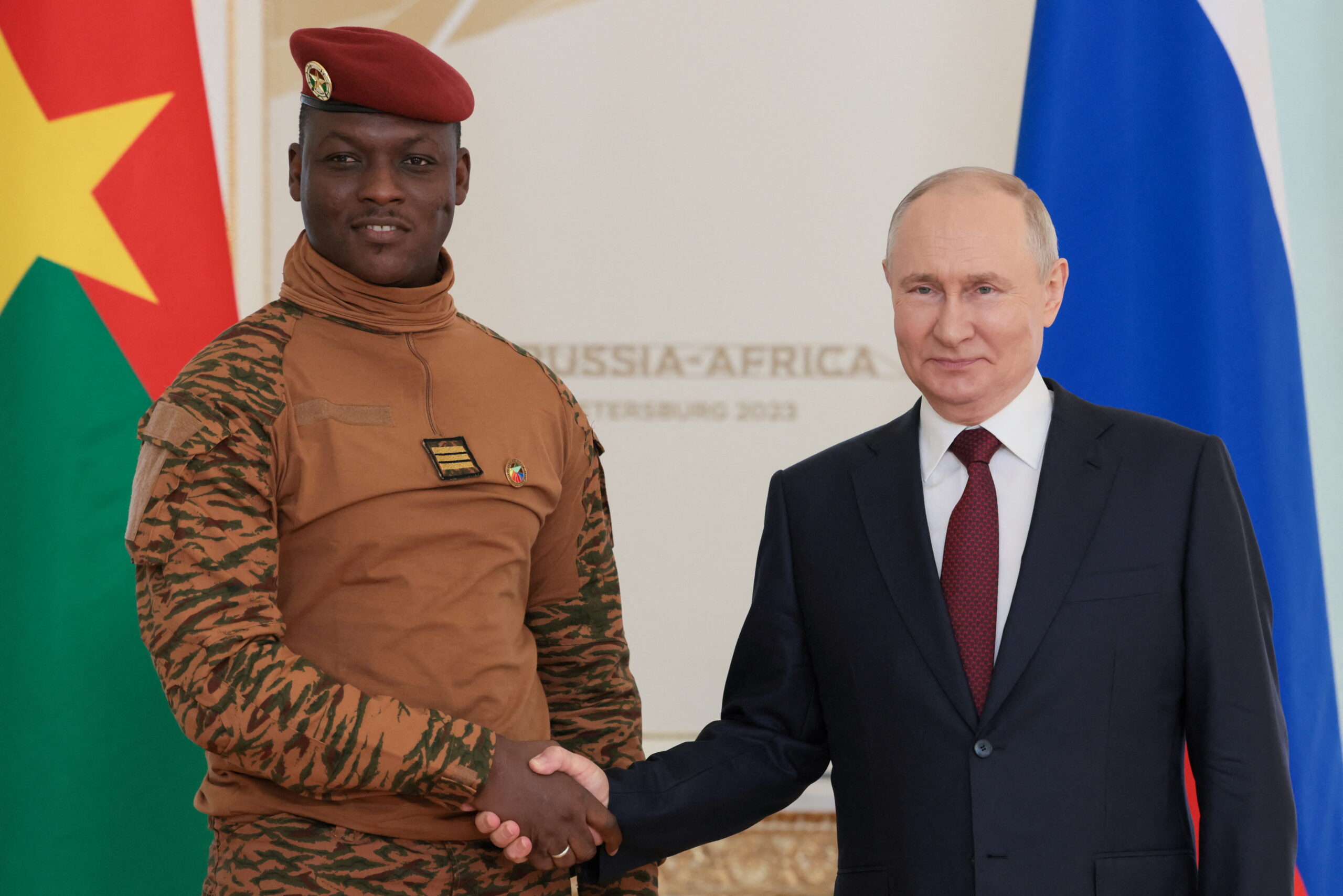 Putin Hosts African, Palestinian Leaders During WWII Commemoration