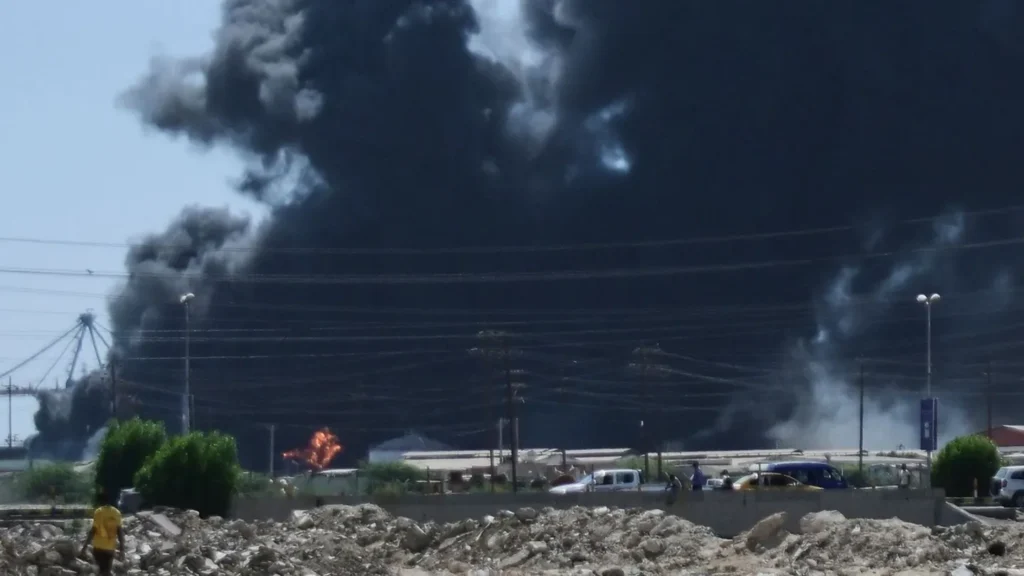 Cargo Plane Bombed at Paramilitary-Held Airport in Sudan’s Darfur