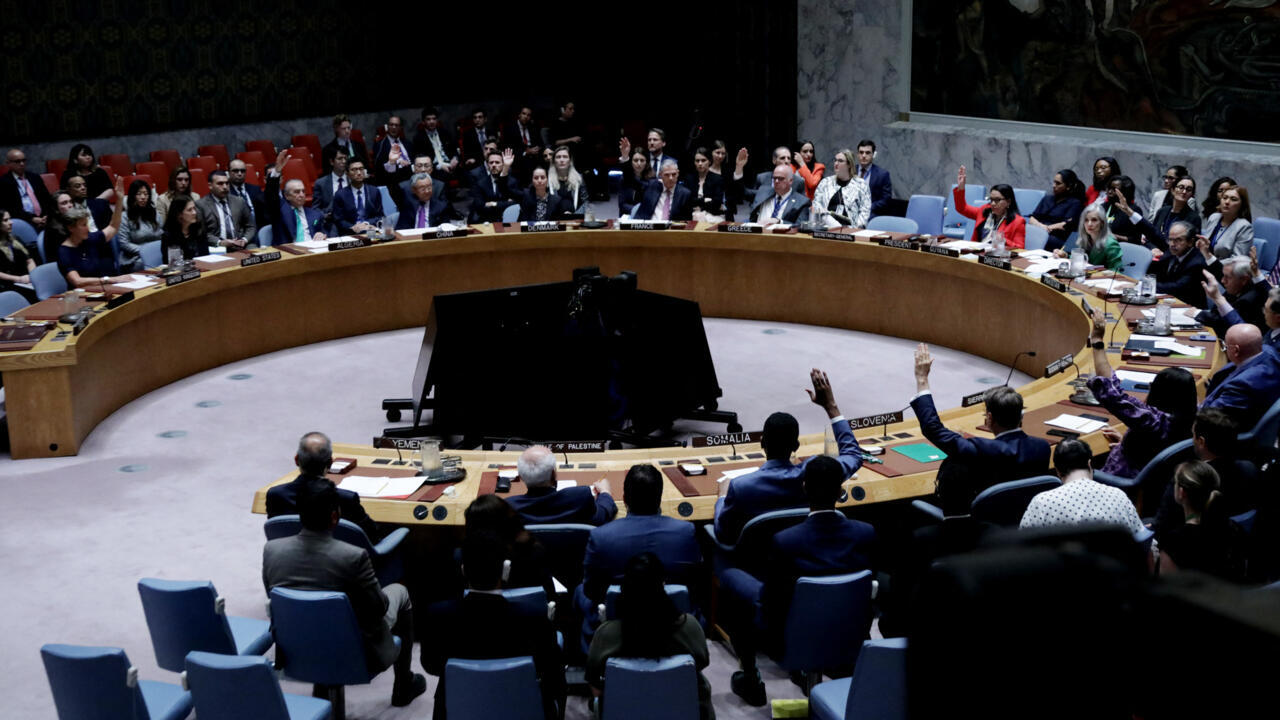 *UN General Assembly Demands Immediate Gaza Ceasefire, Pressure on Israel